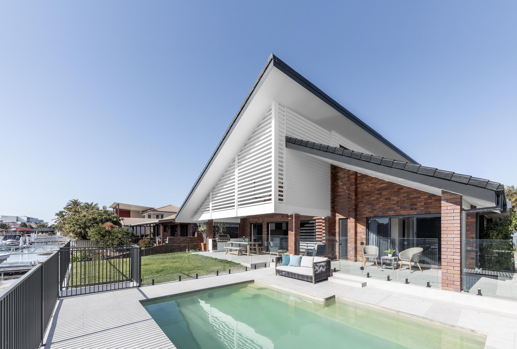 Bayview St – Runaway Bay